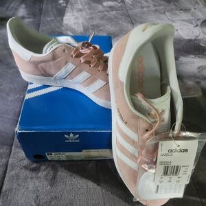 Adidas  Gazelle